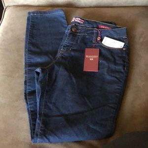 NWT Size 32 dark wash Makers jeans